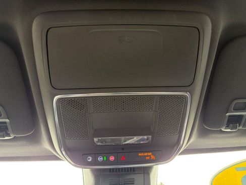 Used 2025 Chevrolet Equinox RS w/ Safety and Technology Package AWD/4WD image 18