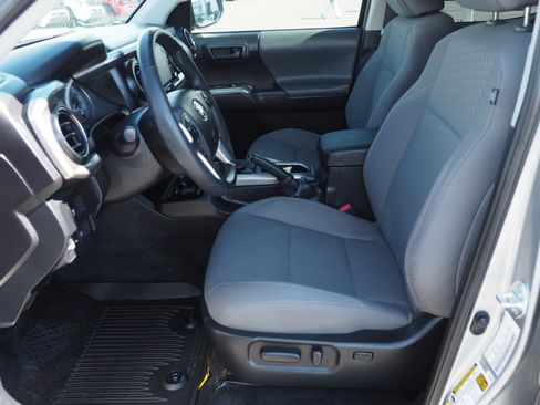 Used 2023 Toyota Tacoma SR5 w/ Technology Package image 11