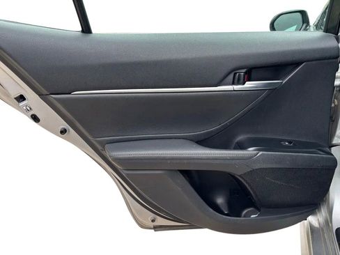 Used 2018 Toyota Camry XSE FWD image 18
