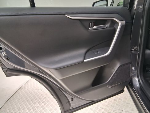 Used 2020 Toyota RAV4 XSE w/ XSE Grade Weather Package AWD/4WD image 33