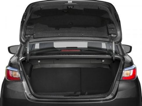 Used 2017 Toyota Yaris iA image 15