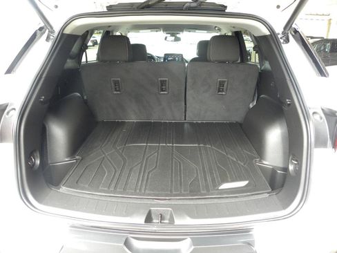 Used 2023 Chevrolet Blazer LT w/ Convenience Package FWD image 17