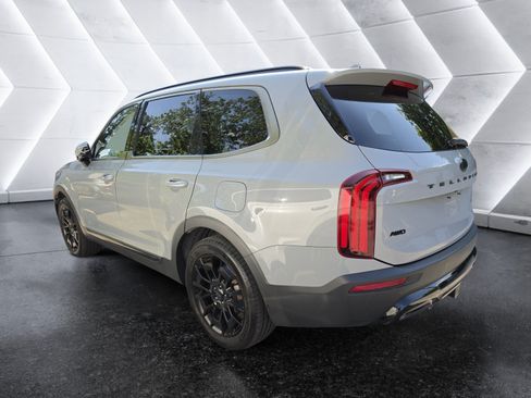 Used 2021 Kia Telluride SX w/ SX Prestige Package AWD/4WD image 3