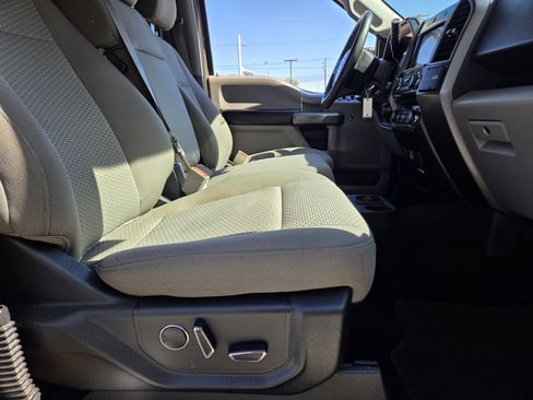 Used 2018 Ford F150 XLT w/ Equipment Group 302A Luxury AWD/4WD image 11