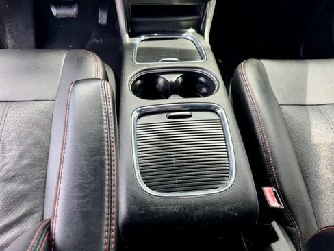 Used 2019 Dodge Grand Caravan GT FWD image 19