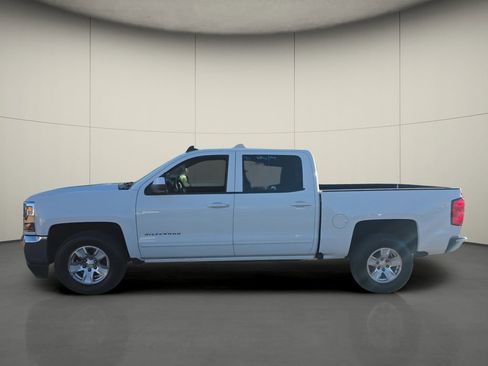 Used 2018 Chevrolet Silverado 1500 LT w/ All Star Edition image 4