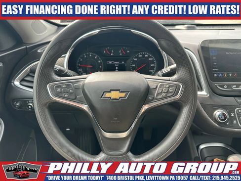 Used 2021 Chevrolet Malibu LT image 17