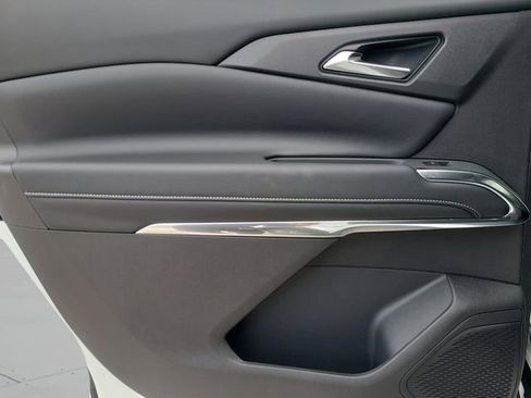 New 2026 Chevrolet Traverse LT image 15