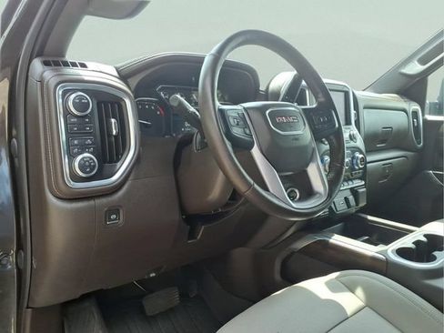 Used 2021 GMC Sierra 1500 SLT w/ SLT Convenience Package AWD/4WD image 13