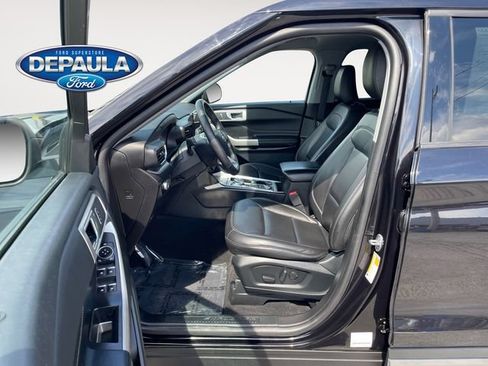 Used 2023 Ford Explorer XLT w/ Equipment Group 202A AWD/4WD image 11