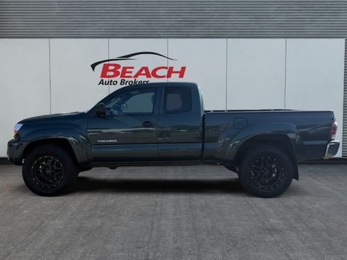 Used 2010 Toyota Tacoma 4x4 Access Cab image 3