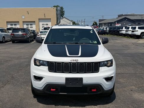 Certified 2020 Jeep Grand Cherokee Trailhawk AWD/4WD image 2