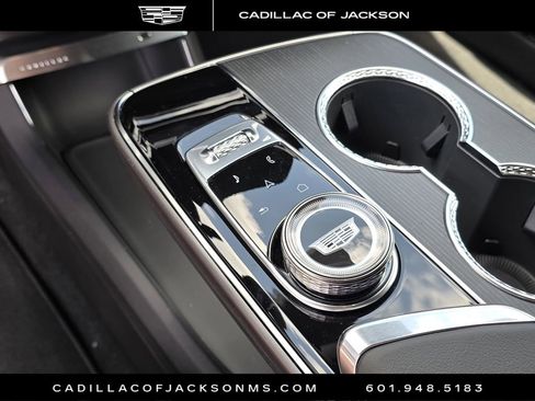 New 2026 Cadillac Lyriq Luxury AWD/4WD image 13