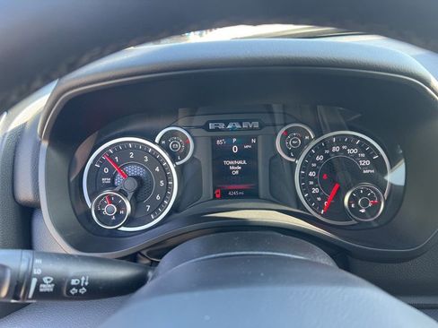 Used 2025 RAM 1500 Big Horn AWD/4WD image 41