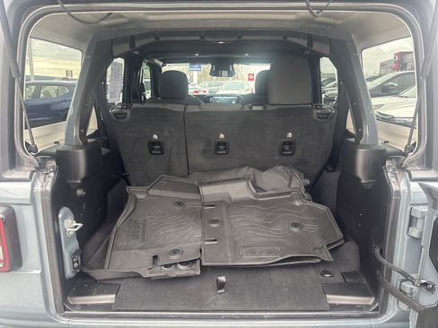 Used 2025 Jeep Wrangler Sport S image 6