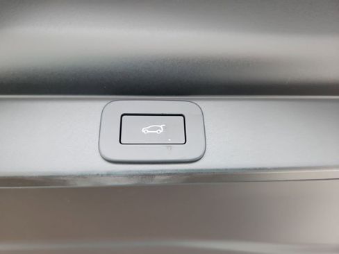 New 2026 Land Rover Range Rover SE AWD/4WD image 16