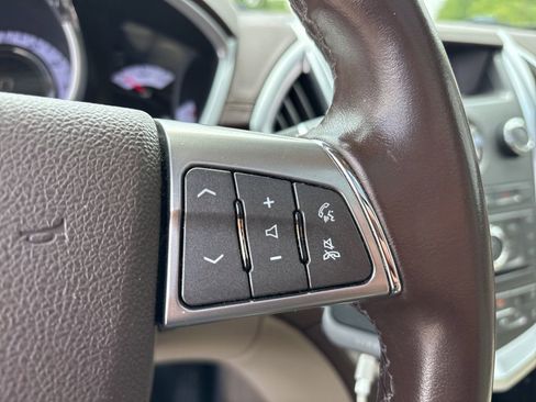 Used 2011 Cadillac SRX Luxury AWD/4WD image 23