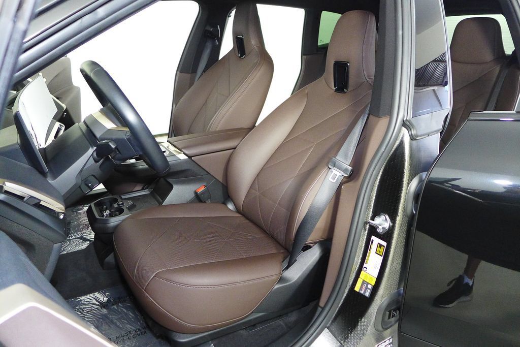 Used 2024 BMW iX xDrive50 w/ Convenience Package AWD/4WD image 21