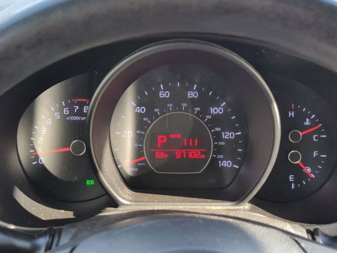 Used 2016 Kia Soul image 18