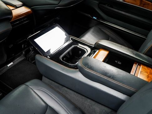 Used 2022 Jeep Grand Wagoneer Series II w/ Convenience Group III image 20