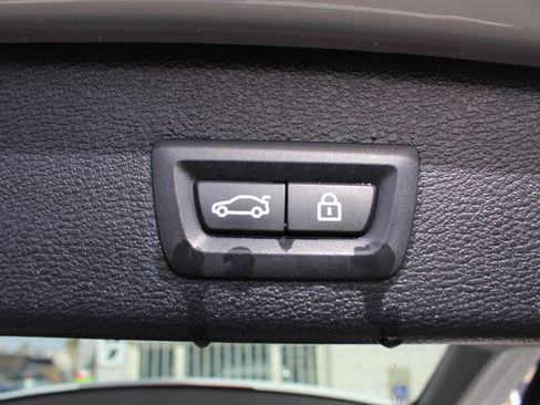 Used 2015 BMW X3 xDrive28d image 12