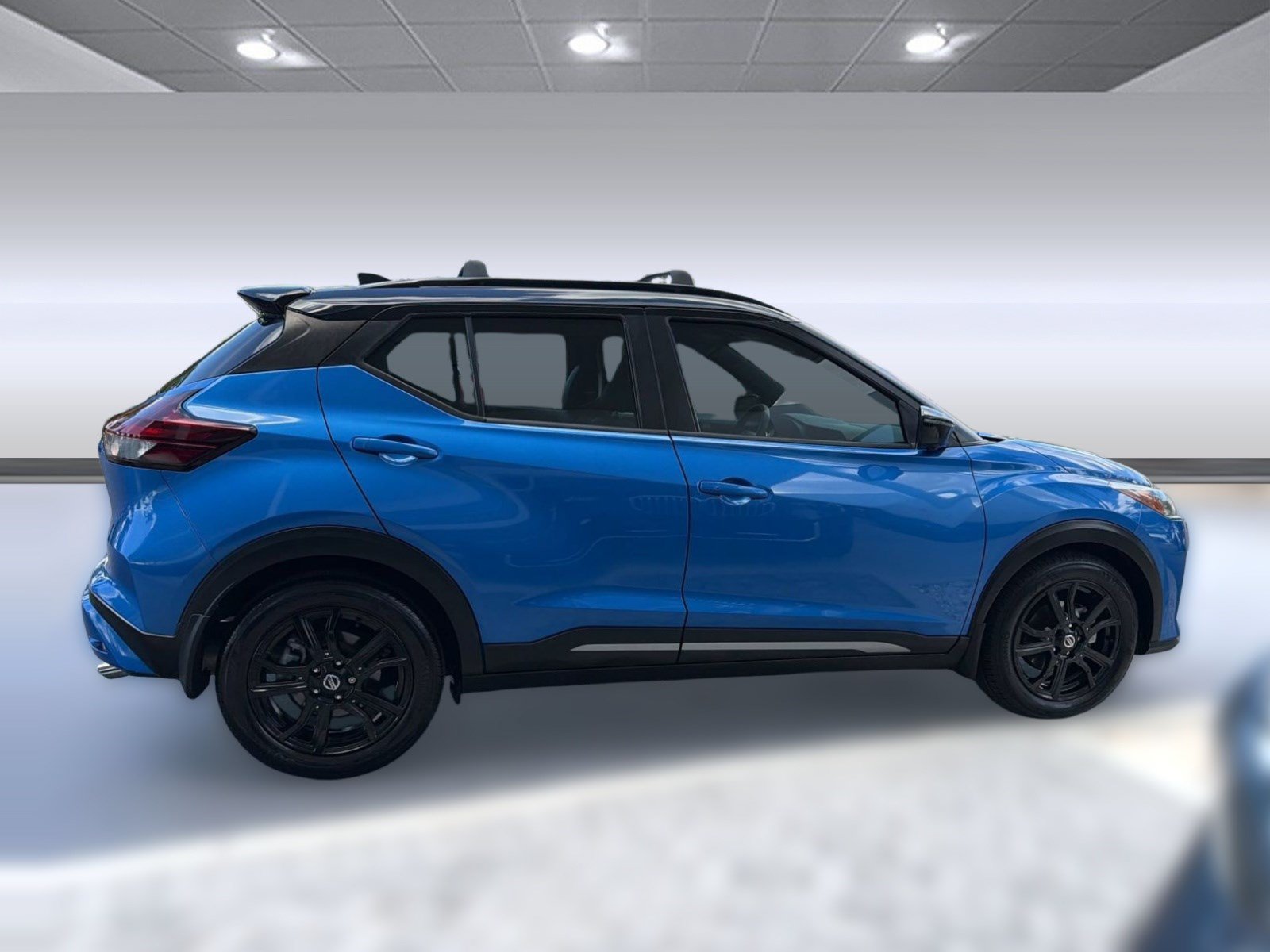 Used 2021 Nissan Kicks SR w/ SR Premium Package FWD image 8