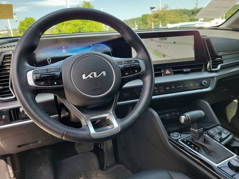 Used 2025 Kia Sportage SX FWD image 10
