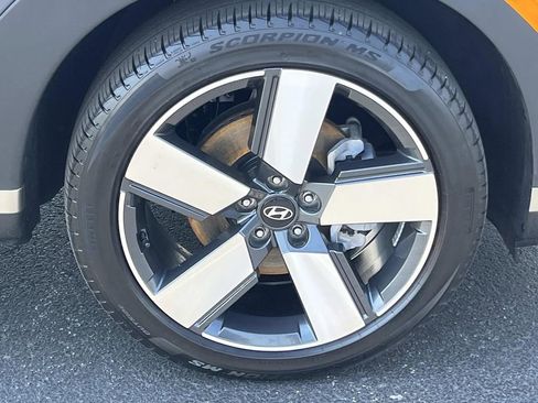 Used 2025 Hyundai Santa Fe Limited image 9