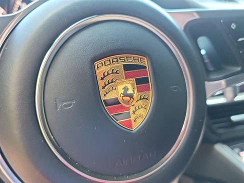 Used 2022 Porsche Cayenne Platinum Edition w/ Premium Package Plus AWD/4WD image 25