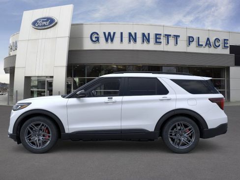 New 2026 Ford Explorer ST image 3