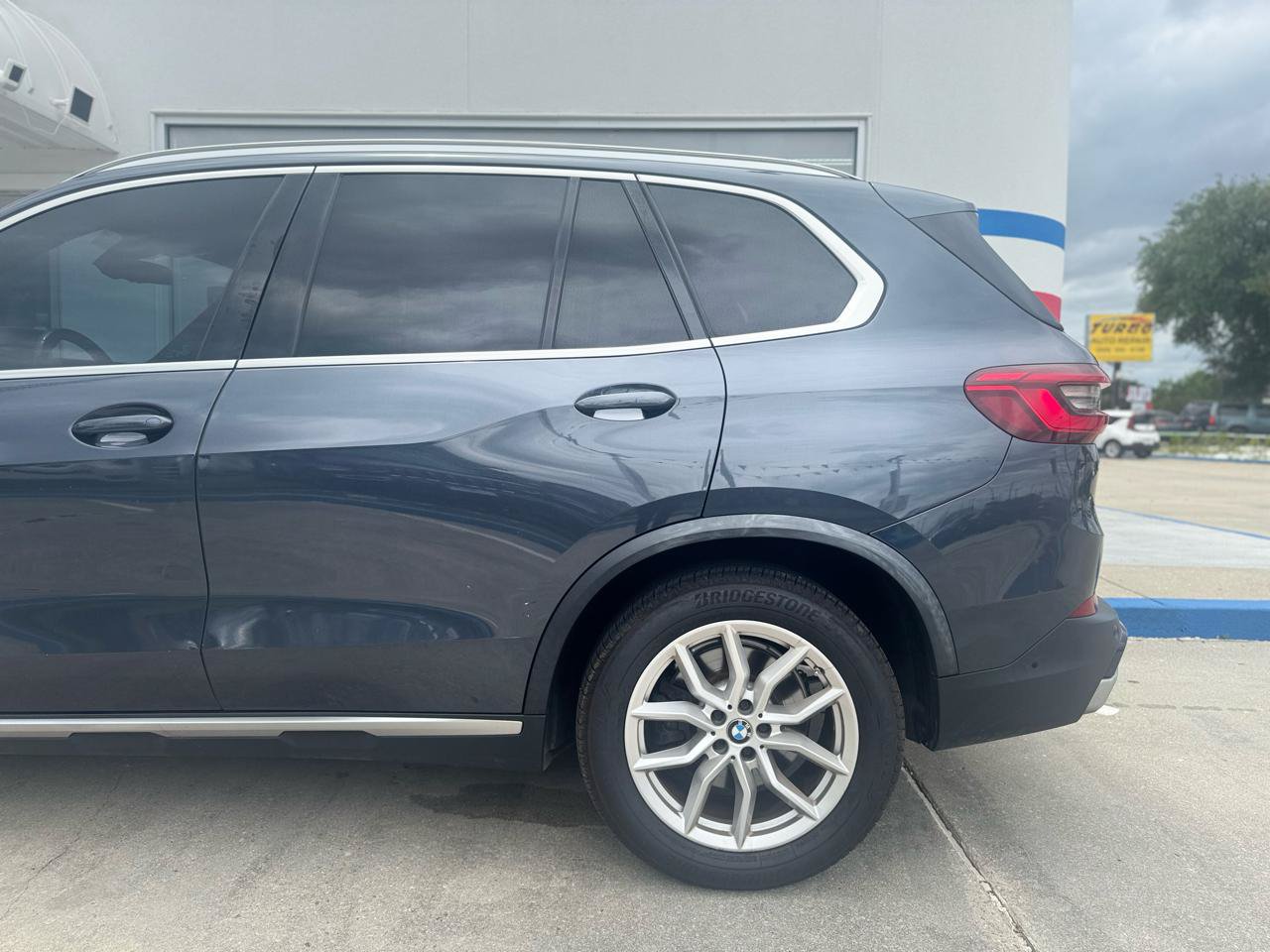 Used 2020 BMW X5 sDrive40i w/ Premium Package RWD image 32