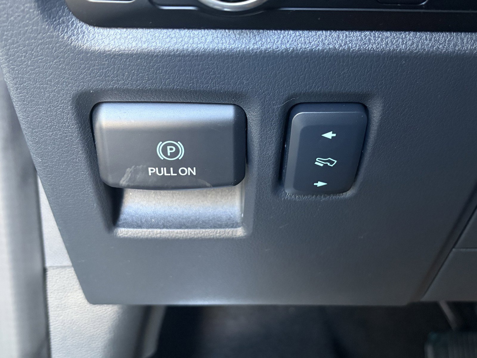 Used 2024 Ford F150 Lariat w/ Equipment Group 502A High AWD/4WD image 21