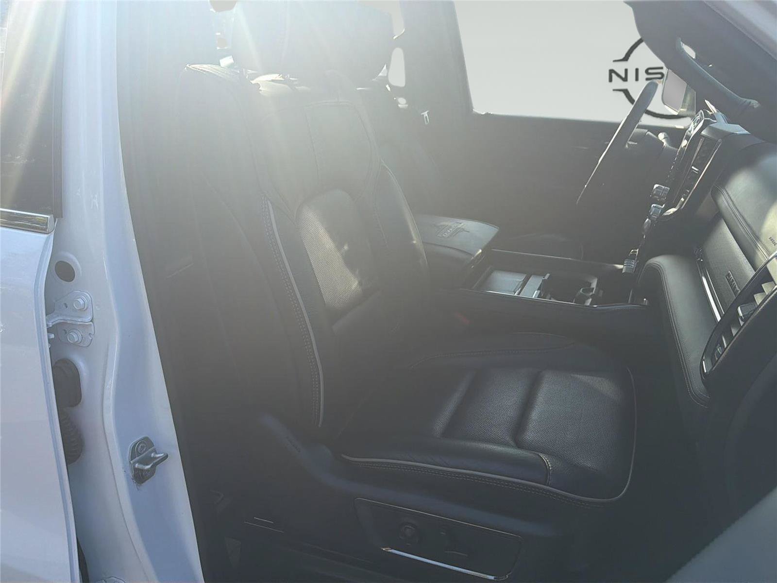 Used 2024 RAM 1500 Limited AWD/4WD image 33