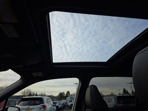 New 2025 Subaru Forester Touring image 31