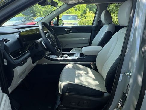 New 2026 Kia Carnival SX FWD image 17