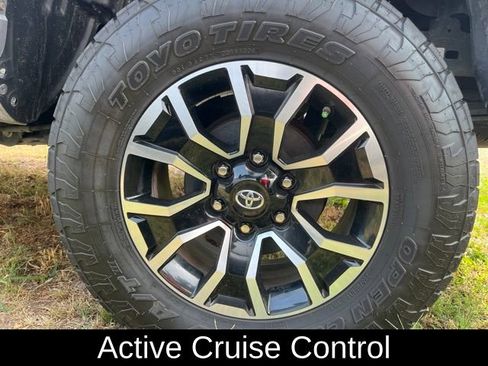 Used 2020 Toyota Tacoma TRD Sport RWD image 11