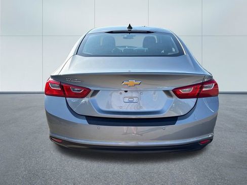 Used 2024 Chevrolet Malibu LS FWD image 3