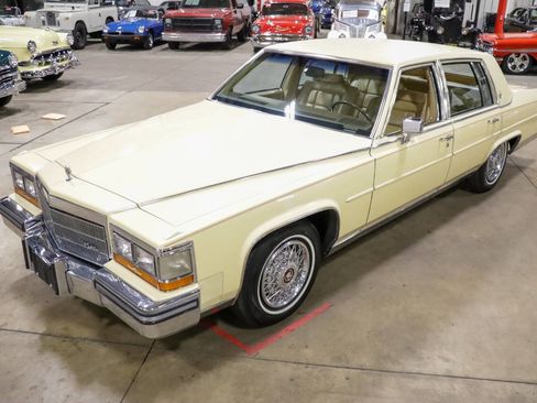 Used 1986 Cadillac Brougham Brougham image 15
