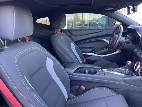 Used 2020 Chevrolet Camaro SS image 17
