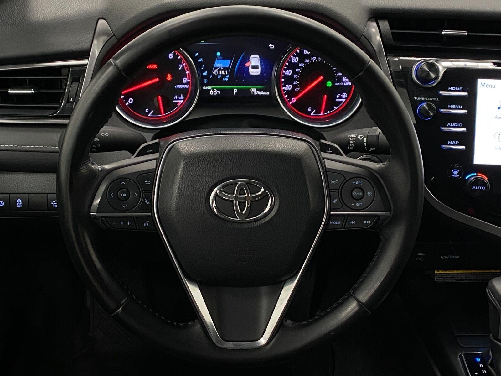 Used 2019 Toyota Camry XSE FWD image 15