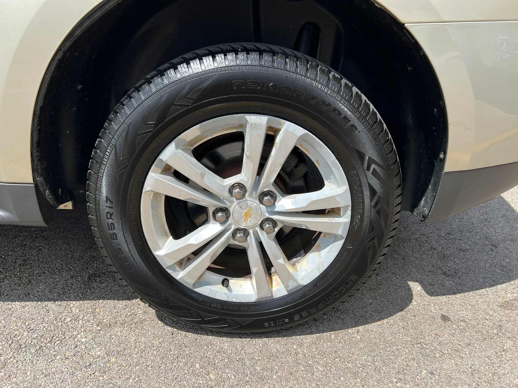 Used 2015 Chevrolet Equinox LS FWD image 12