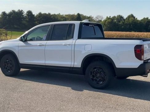 New 2025 Honda Ridgeline TrailSport+ image 6