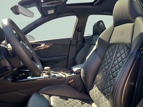 Used 2023 Audi S4 Premium Plus image 28