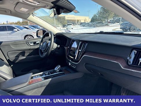 Certified 2023 Volvo XC60 B6 Ultimate w/ Protection Package Premier image 13