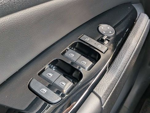 Used 2023 Kia Sportage X-Pro AWD/4WD image 29