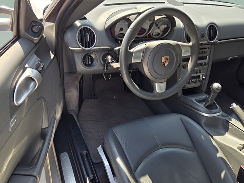 Used 2006 Porsche Cayman S RWD image 10