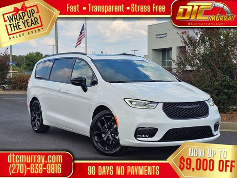 New 2026 Chrysler Pacifica Limited w/ Uconnect Theater Family Group image 1