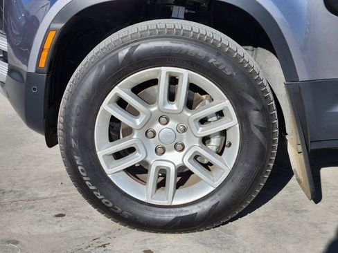 Used 2024 Land Rover Defender 110 S image 11