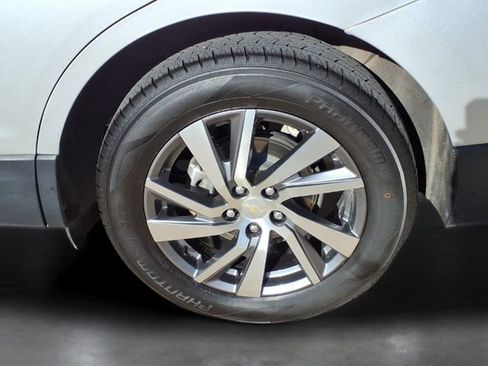 Used 2022 Chevrolet Equinox Premier AWD/4WD image 27