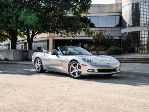 Used 2006 Chevrolet Corvette Convertible w/ Preferred Equipment Group image 28